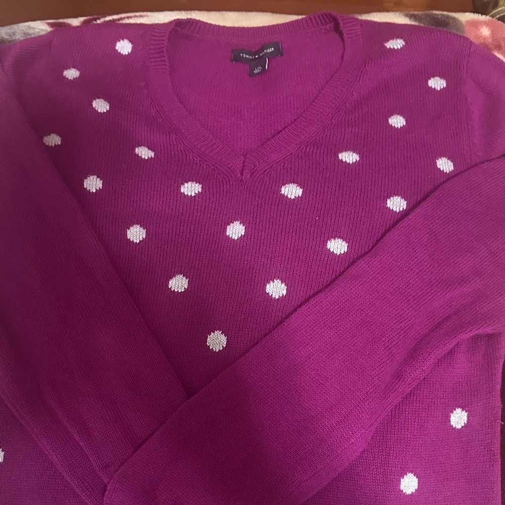 Tommy Hilfiger Magenta V-Neck Sweater with White Polka Dots - Picture 1 of 2